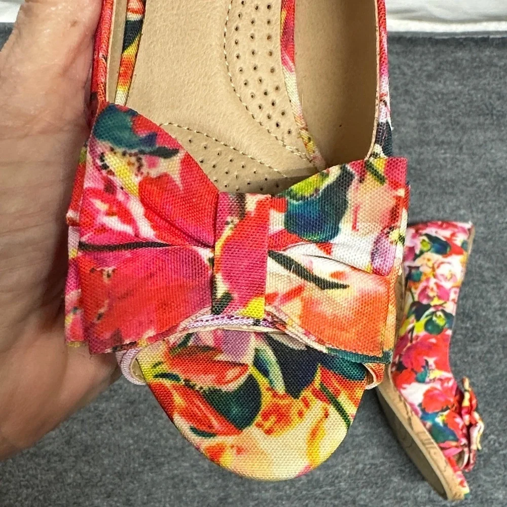 Dexflex Comfort Shoes Womens 6.5 Floral Wedge Bowtie Heels Colorful Peep Toe